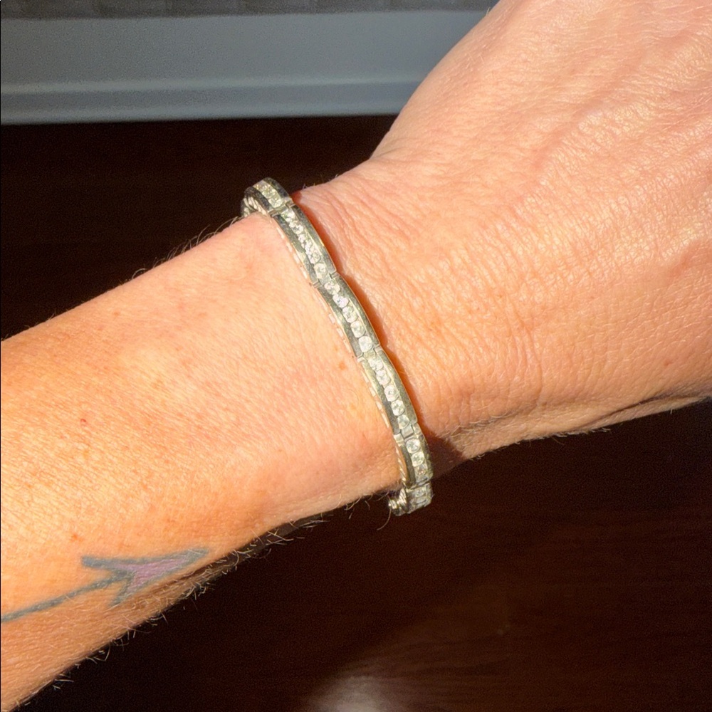 Elegant 14 Karat White Gold 3.00 Carat Diamond Bracelet! - Picture 3 of 7